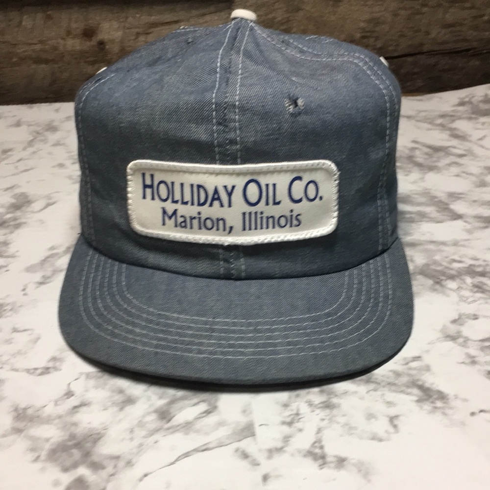 Vintage Holliday oil SnapBack used trucker hat